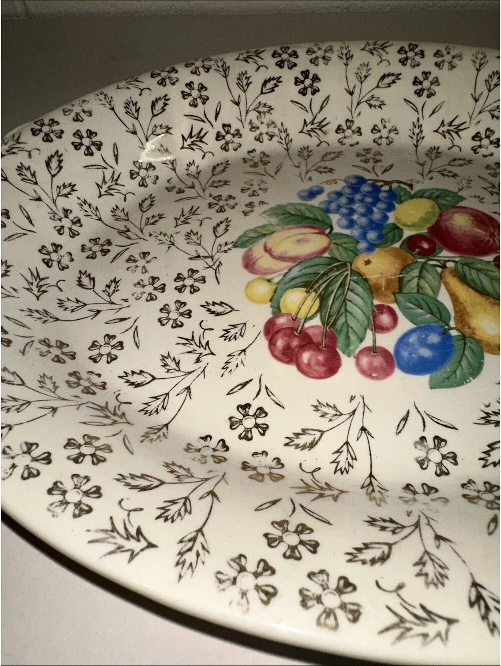 Warranted 22 Karat Gold Floral Oval Serving Platter Scalloped Edge Made in USA